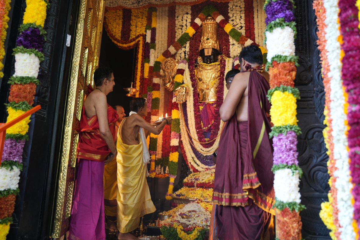 Vaikuntha Ekadashi Vrata at Srinivasa Temple Vaikuntha - Image 3