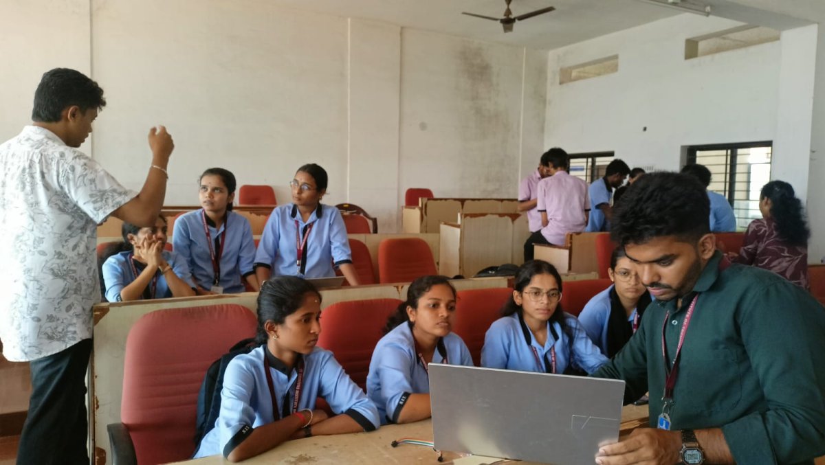 Embedded Systems and IoT Using Arduino for IDT